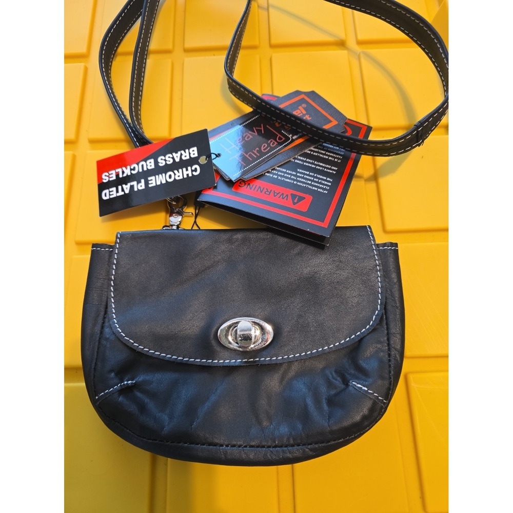 Daniel Smart Mfg Womens Black Loop Belt Bag DS8801